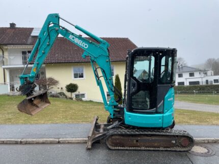 KOBELCO SK30 SR-6